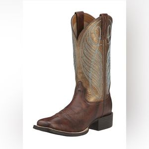 ARIAT round up wide square toe western boot worn once